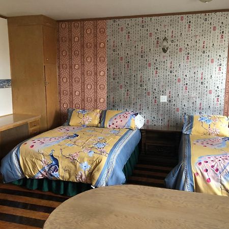 Heritage Place Hotel Gravelbourg Ngoại thất bức ảnh