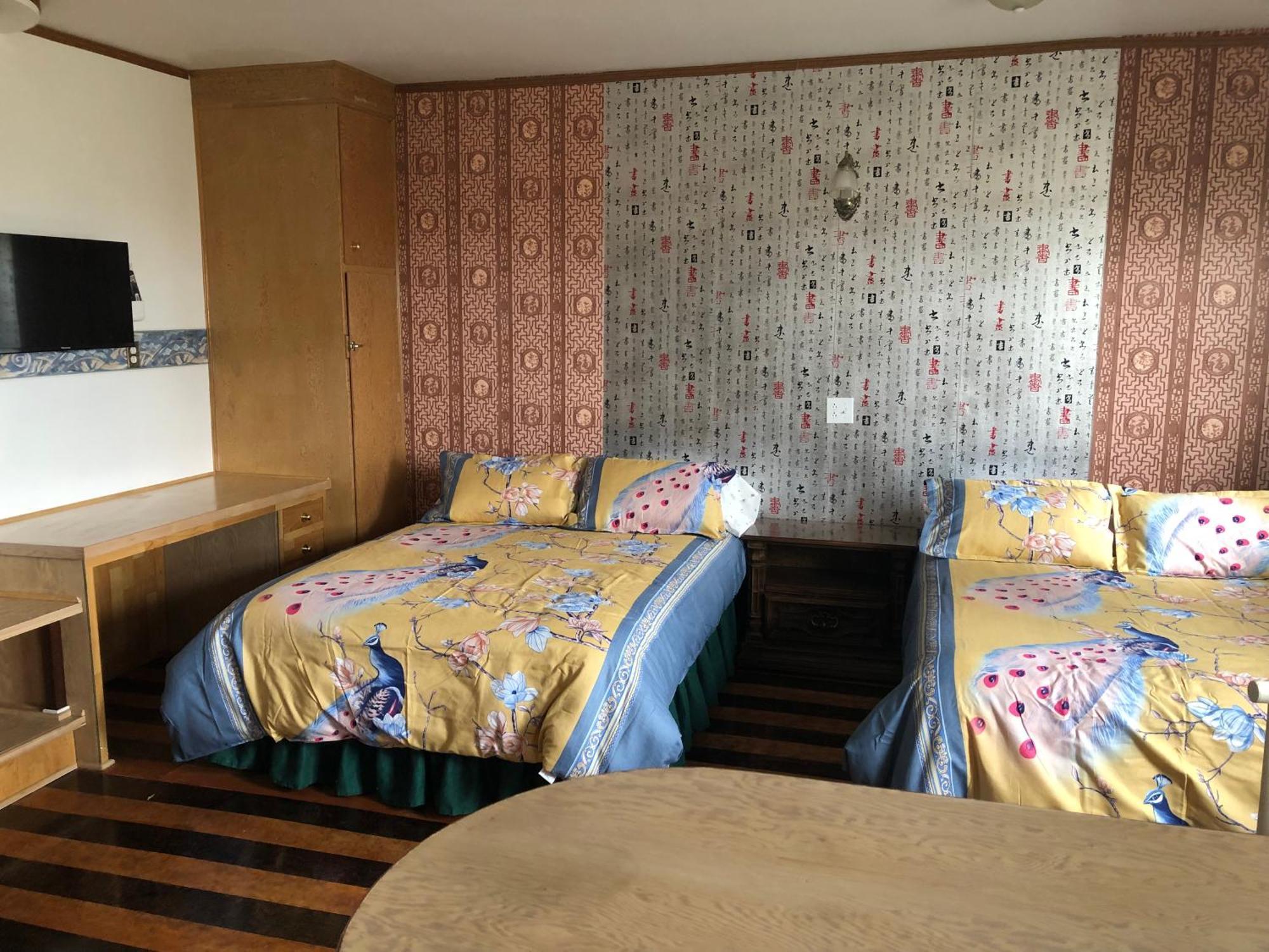 Heritage Place Hotel Gravelbourg Ngoại thất bức ảnh